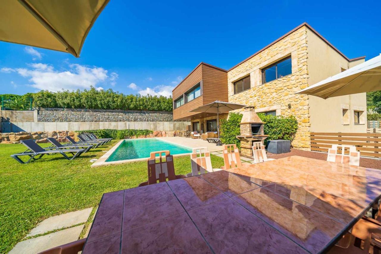 Villa Mestres Playa De Aro ปลาตจาดาโร ภายนอก รูปภาพ